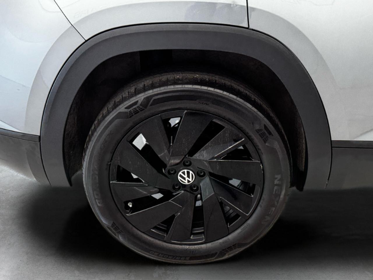 Volkswagen Atlas Cross Sport 2.0T SE w/Technology 4MOTION 2024