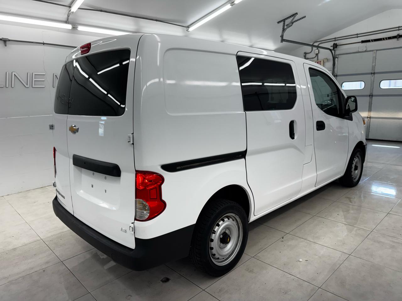 Chevrolet City Express Cargo Van FWD 115" LS 2015