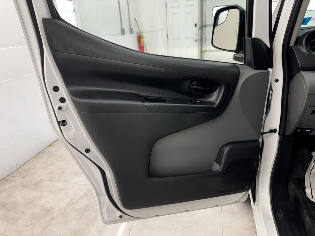 Chevrolet City Express Cargo Van FWD 115" LS 2015