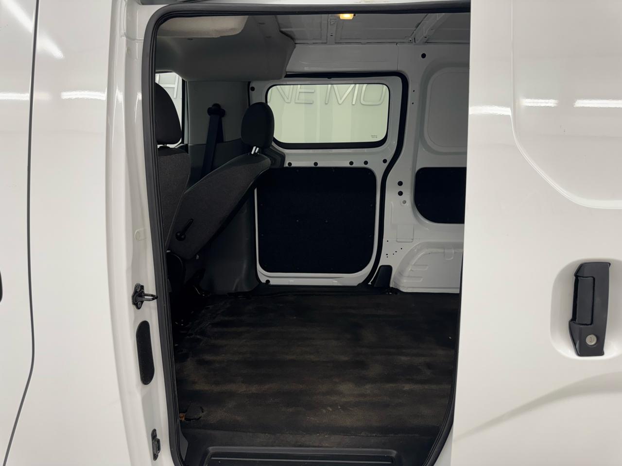 Chevrolet City Express Cargo Van FWD 115" LS 2015
