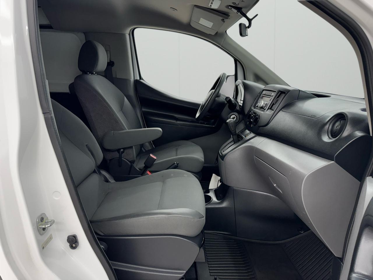 Chevrolet City Express Cargo Van FWD 115" LS 2015