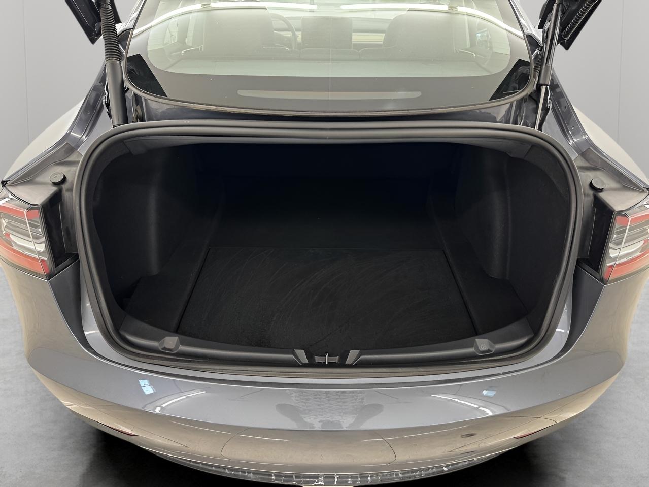Tesla Model 3 RWD 2023