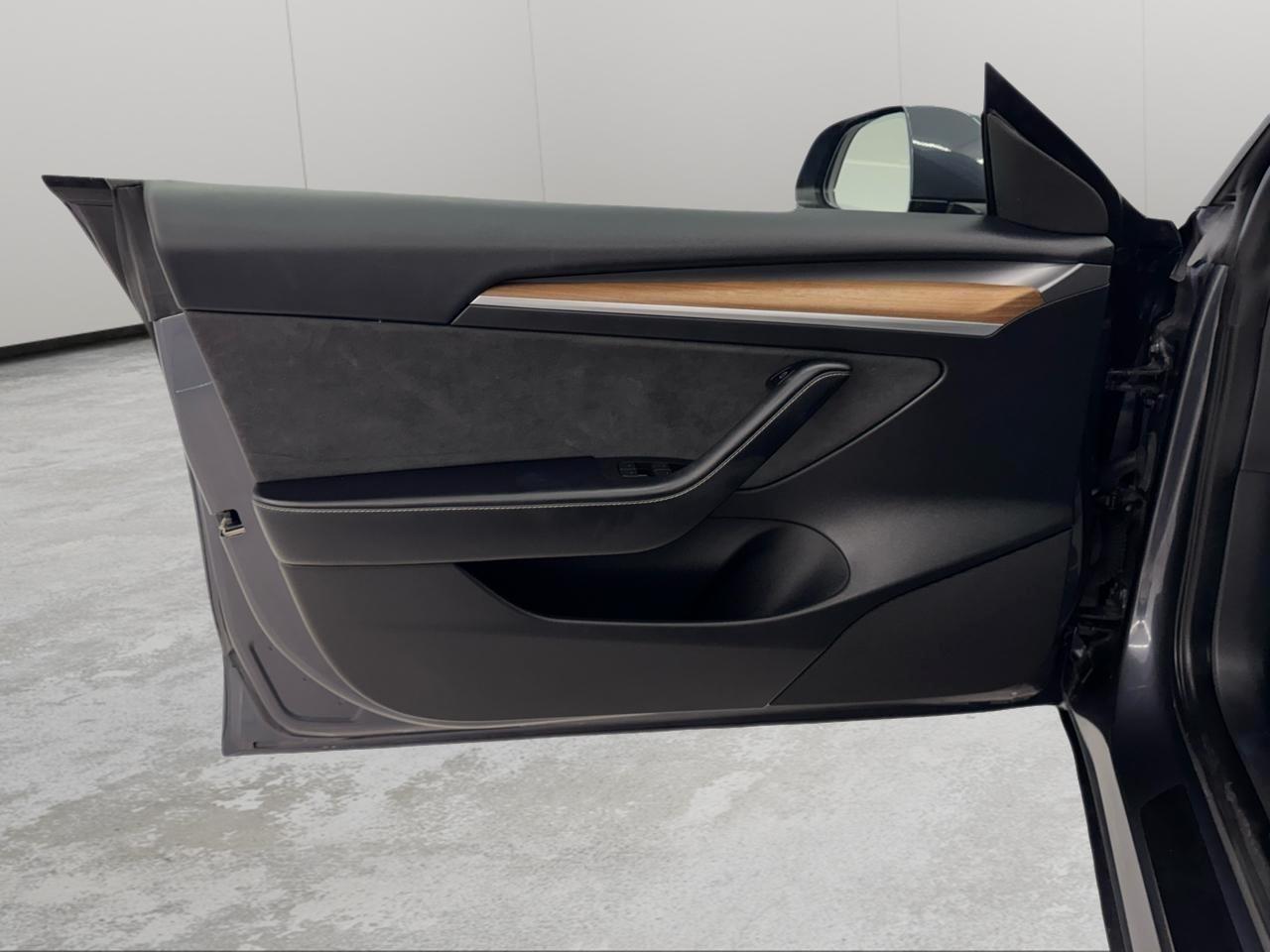 Tesla Model 3 RWD 2023