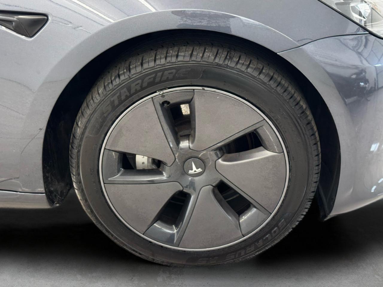 Tesla Model 3 RWD 2023