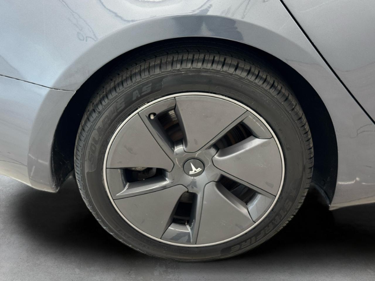 Tesla Model 3 RWD 2023