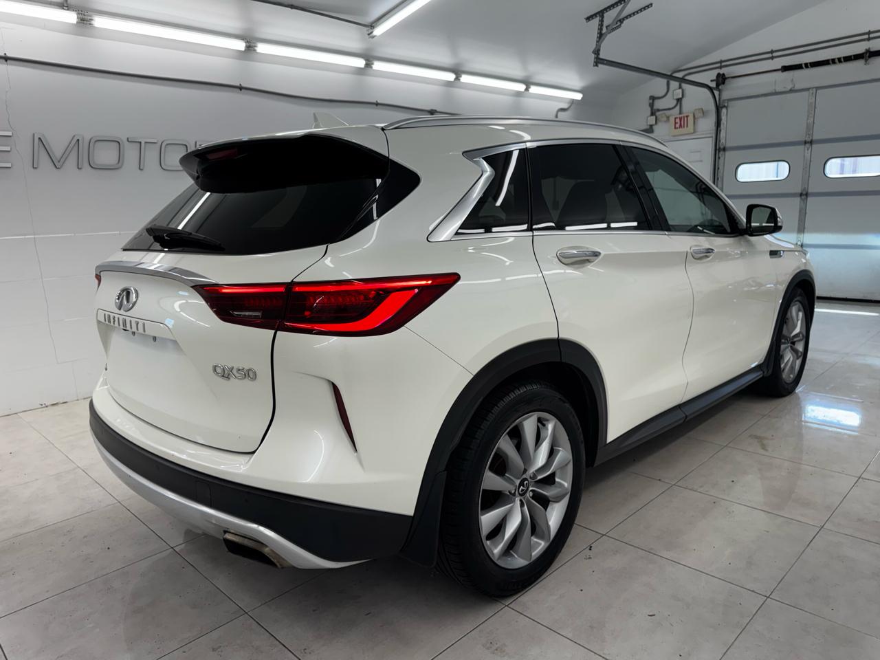 Infiniti QX50 LUXE AWD 2020