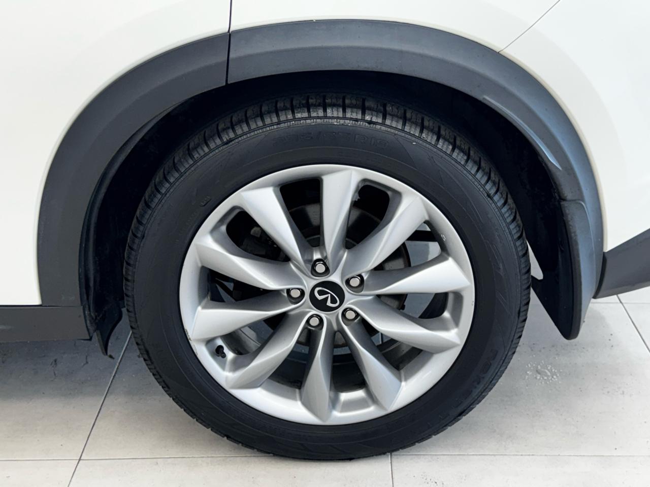 Infiniti QX50 LUXE AWD 2020