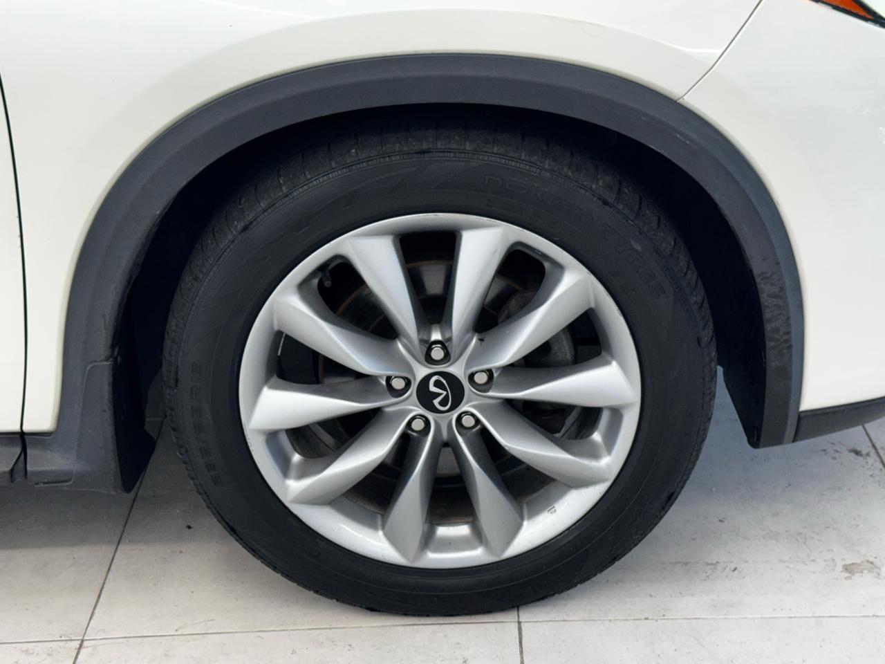 Infiniti QX50 LUXE AWD 2020