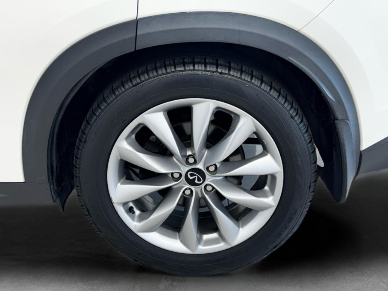 Infiniti QX50 LUXE AWD 2020