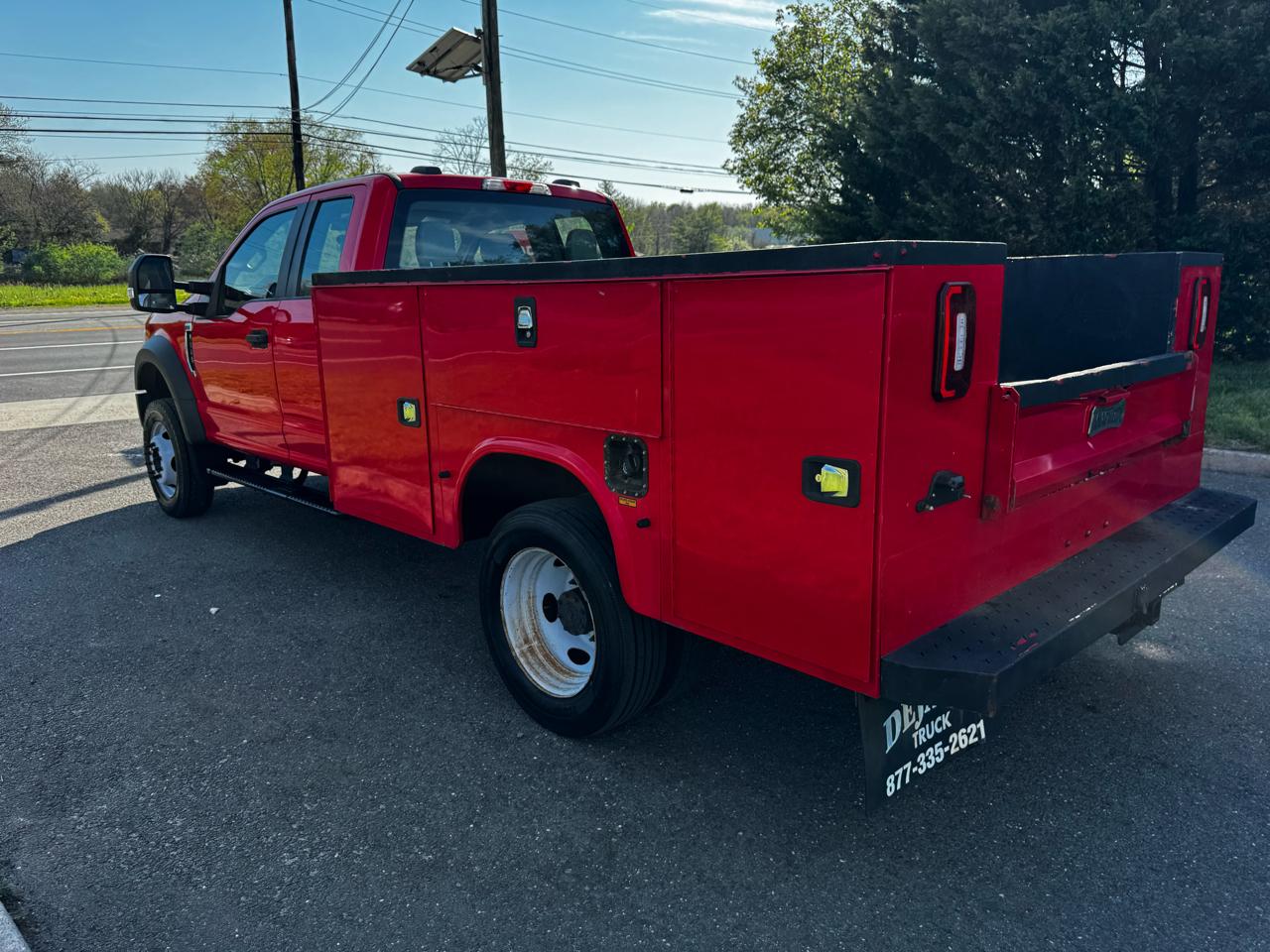 Ford Super Duty F-550 DRW Lariat 4WD SuperCab 168" WB 60" CA 2021