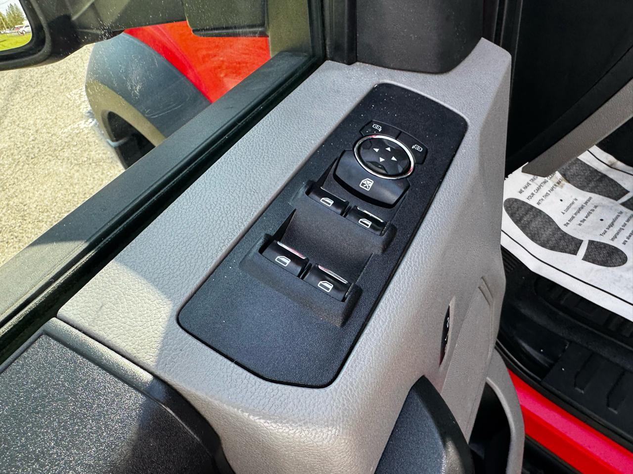 Ford Super Duty F-550 DRW Lariat 4WD SuperCab 168" WB 60" CA 2021