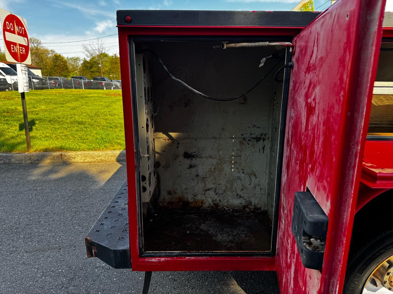 Ford Super Duty F-550 DRW Lariat 4WD SuperCab 168" WB 60" CA 2021