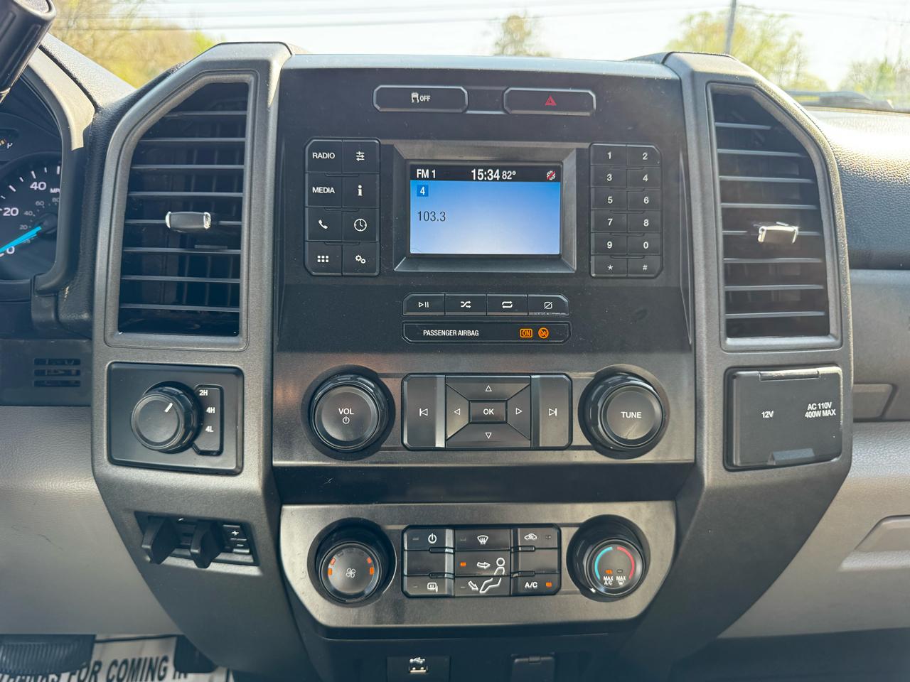 Ford Super Duty F-550 DRW Lariat 4WD SuperCab 168" WB 60" CA 2021