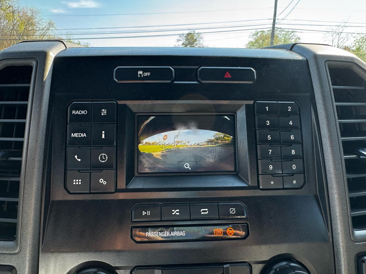 Ford Super Duty F-550 DRW Lariat 4WD SuperCab 168" WB 60" CA 2021