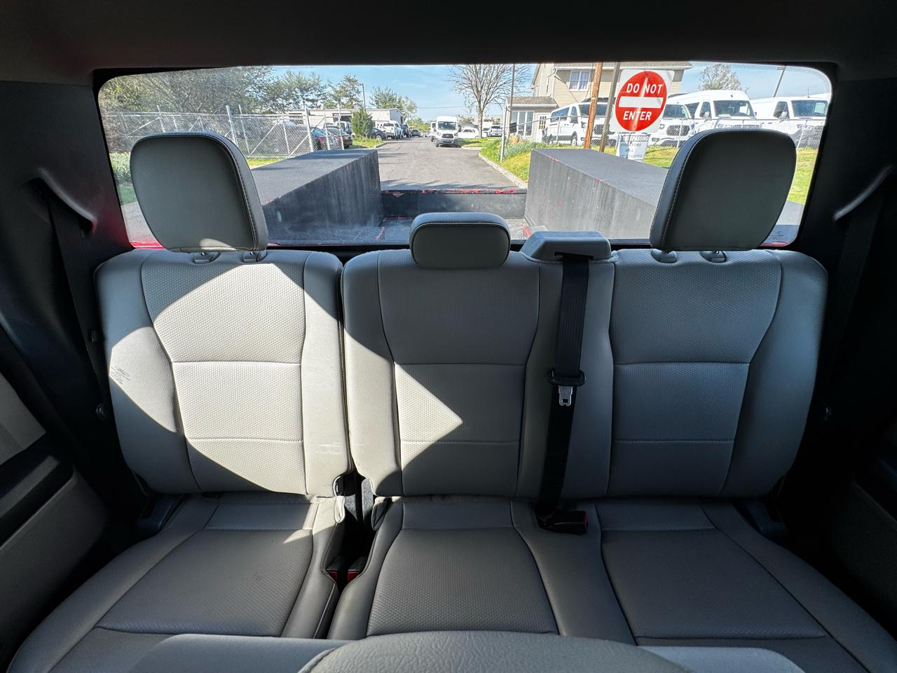 Ford Super Duty F-550 DRW Lariat 4WD SuperCab 168" WB 60" CA 2021