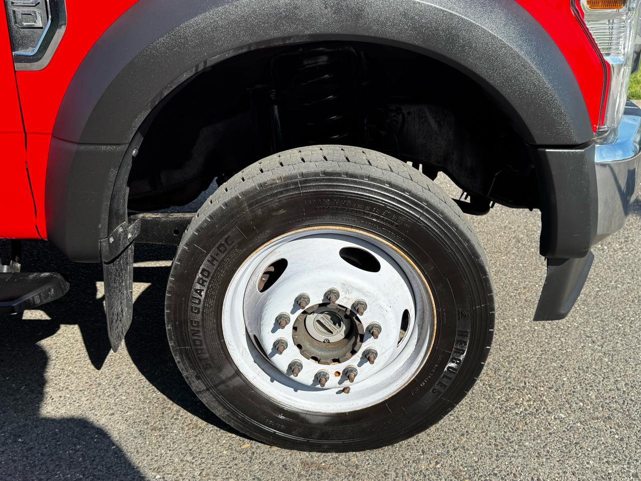 Ford Super Duty F-550 DRW Lariat 4WD SuperCab 168" WB 60" CA 2021