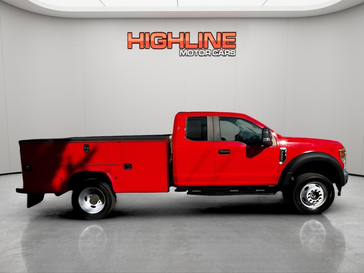 Ford Super Duty F-550 DRW Lariat 4WD SuperCab 168" WB 60" CA 2021