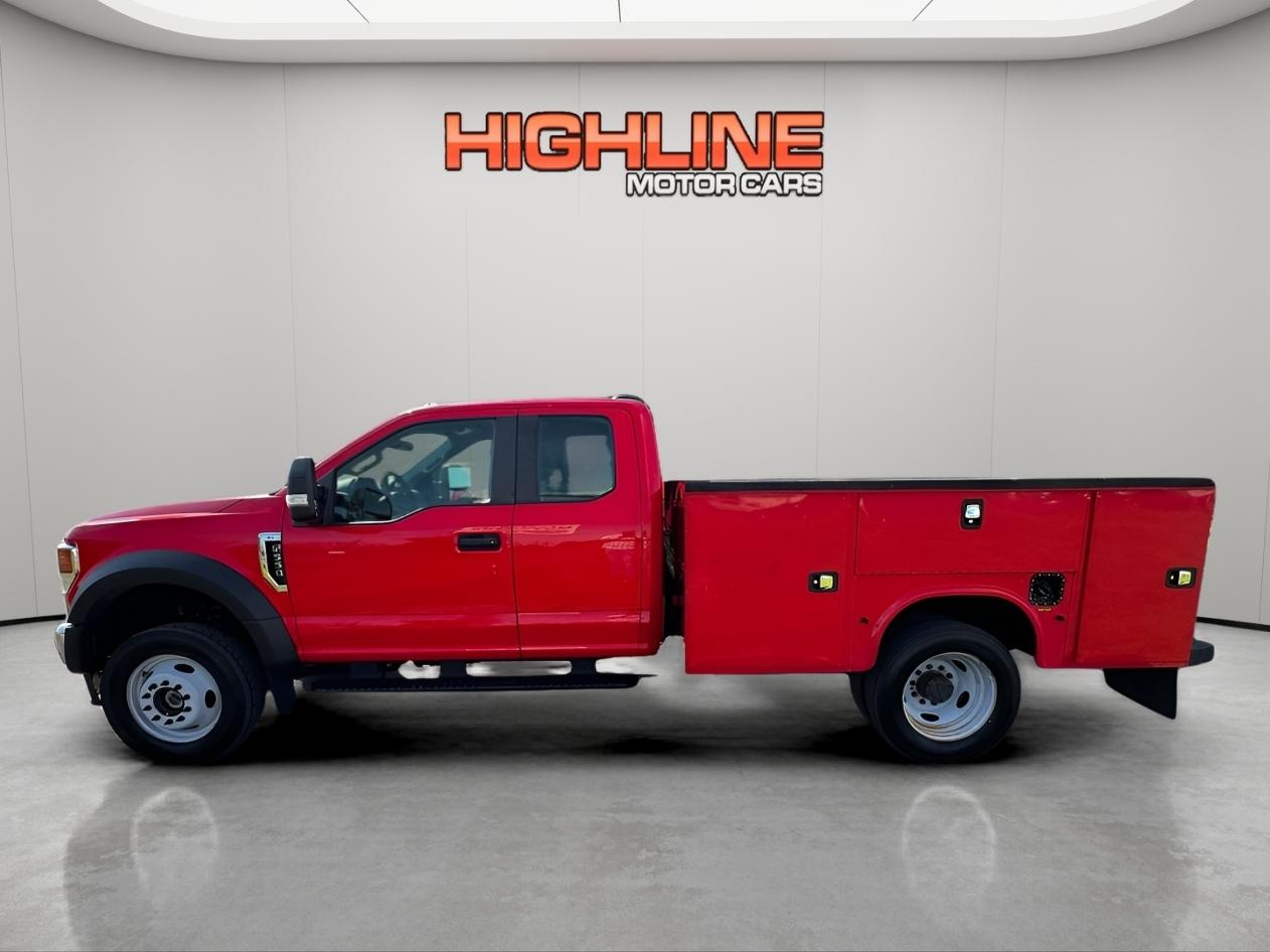 Ford Super Duty F-550 DRW Lariat 4WD SuperCab 168" WB 60" CA 2021