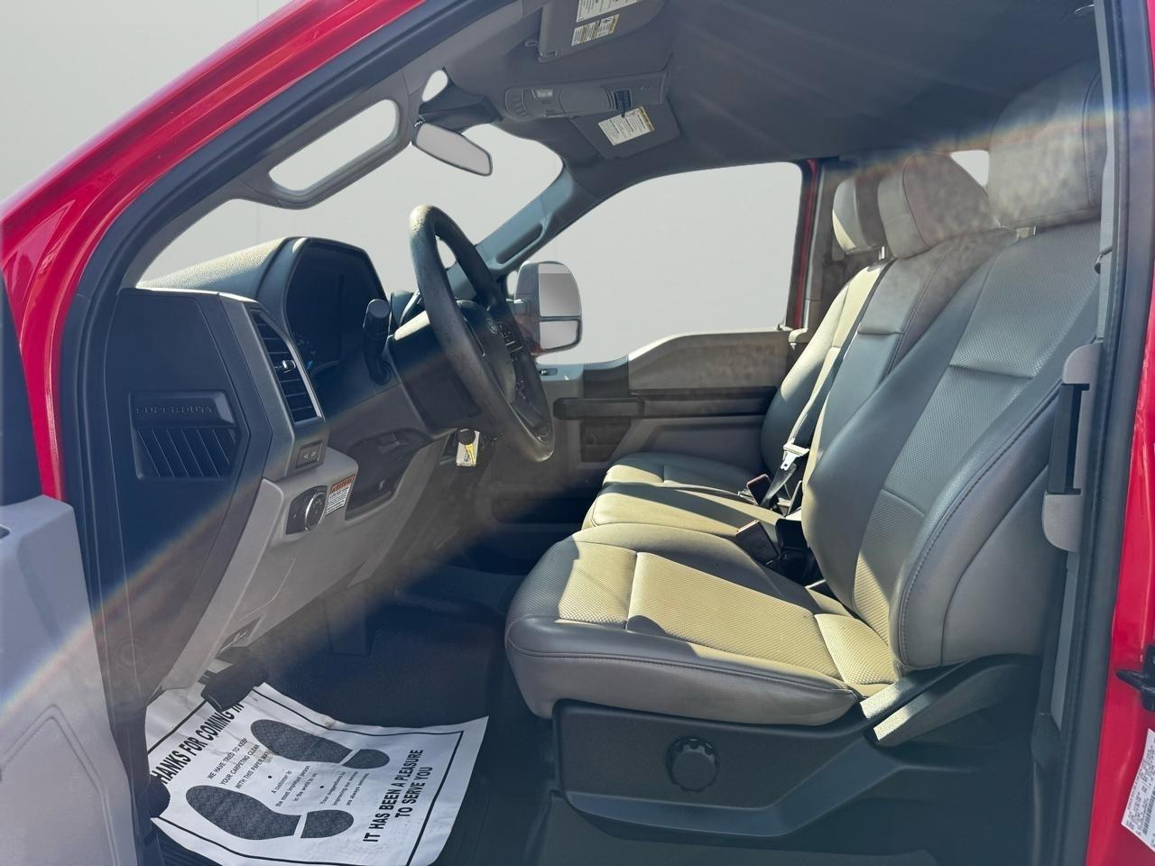 Ford Super Duty F-550 DRW Lariat 4WD SuperCab 168" WB 60" CA 2021