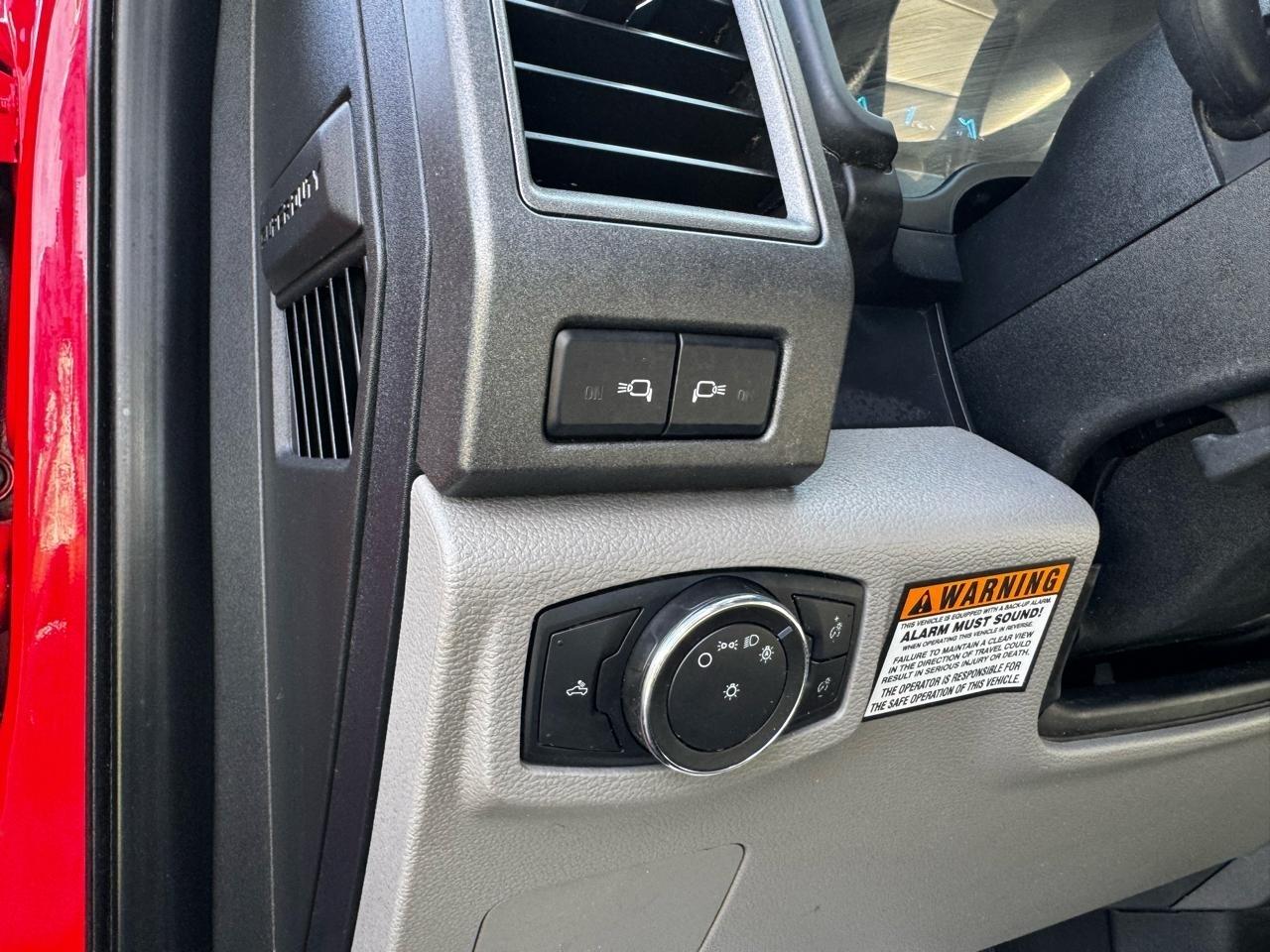 Ford Super Duty F-550 DRW Lariat 4WD SuperCab 168" WB 60" CA 2021