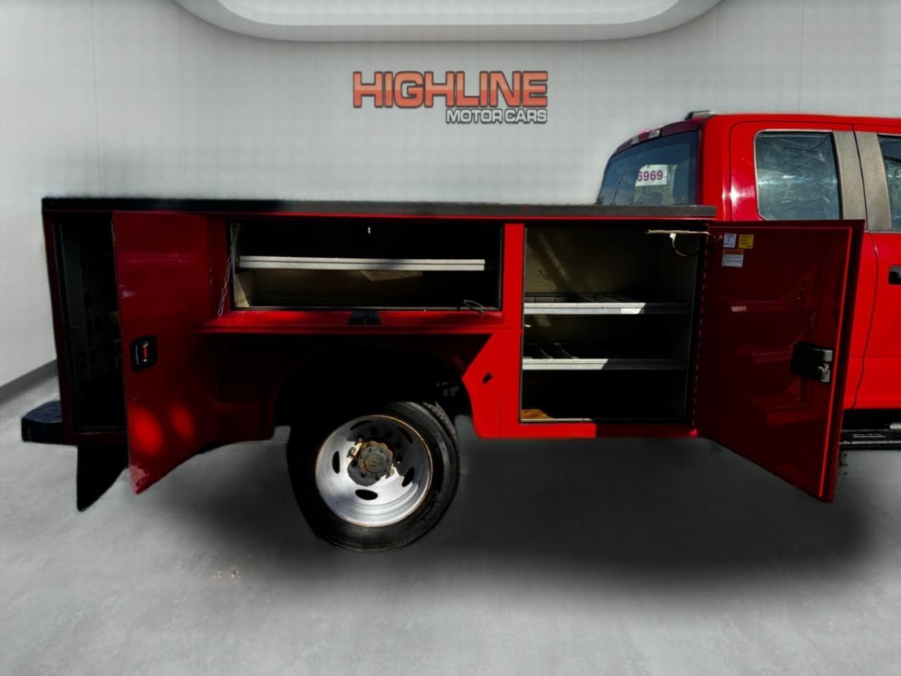 Ford Super Duty F-550 DRW Lariat 4WD SuperCab 168" WB 60" CA 2021