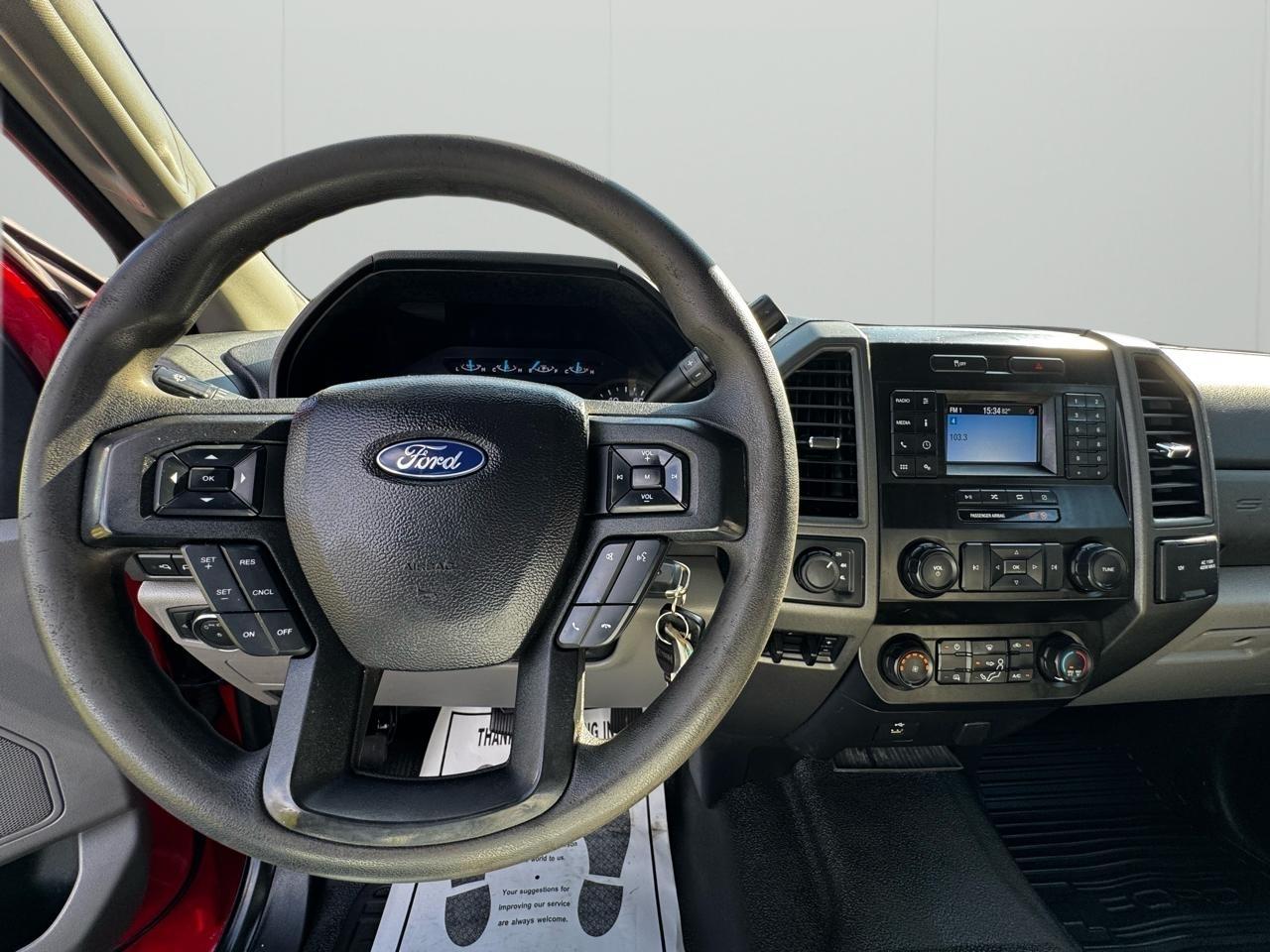 Ford Super Duty F-550 DRW Lariat 4WD SuperCab 168" WB 60" CA 2021