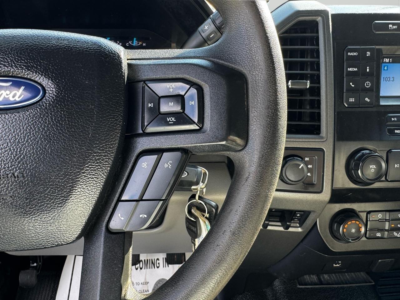 Ford Super Duty F-550 DRW Lariat 4WD SuperCab 168" WB 60" CA 2021