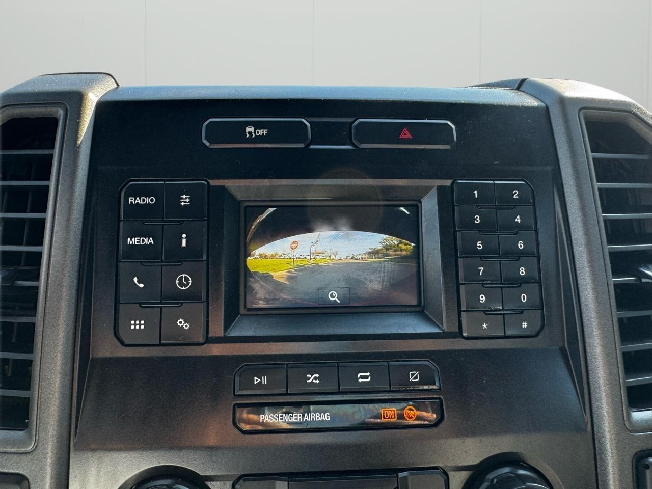 Ford Super Duty F-550 DRW Lariat 4WD SuperCab 168" WB 60" CA 2021