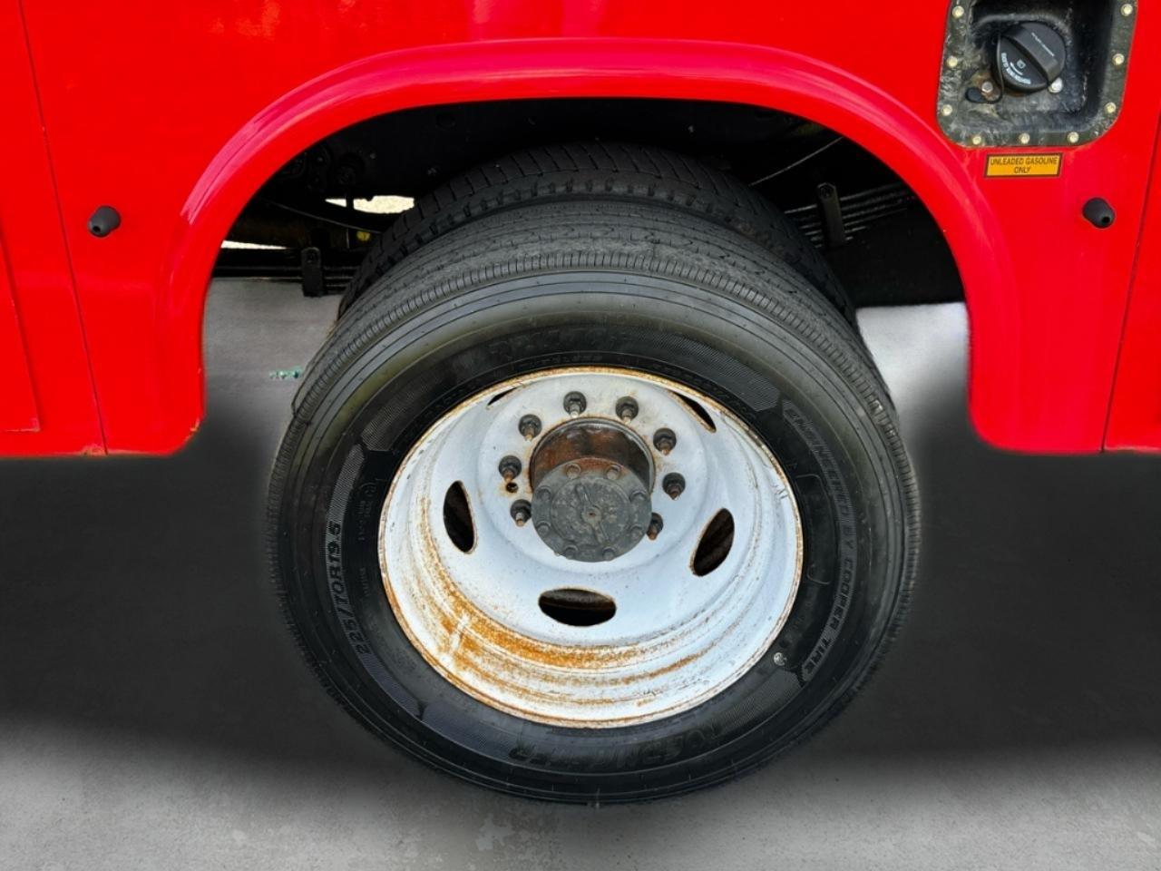 Ford Super Duty F-550 DRW Lariat 4WD SuperCab 168" WB 60" CA 2021