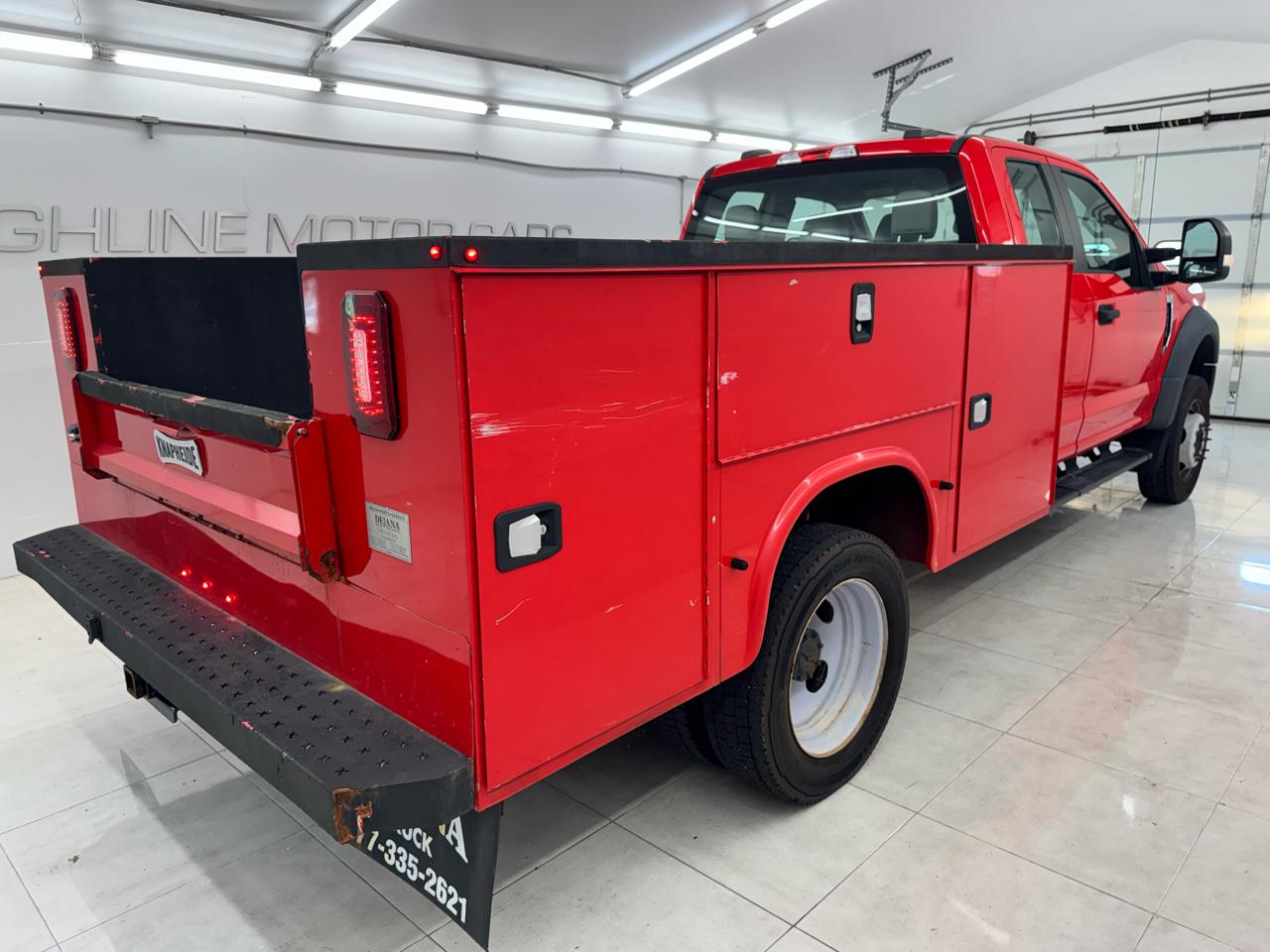 Ford Super Duty F-550 DRW Lariat 4WD SuperCab 168" WB 60" CA 2021