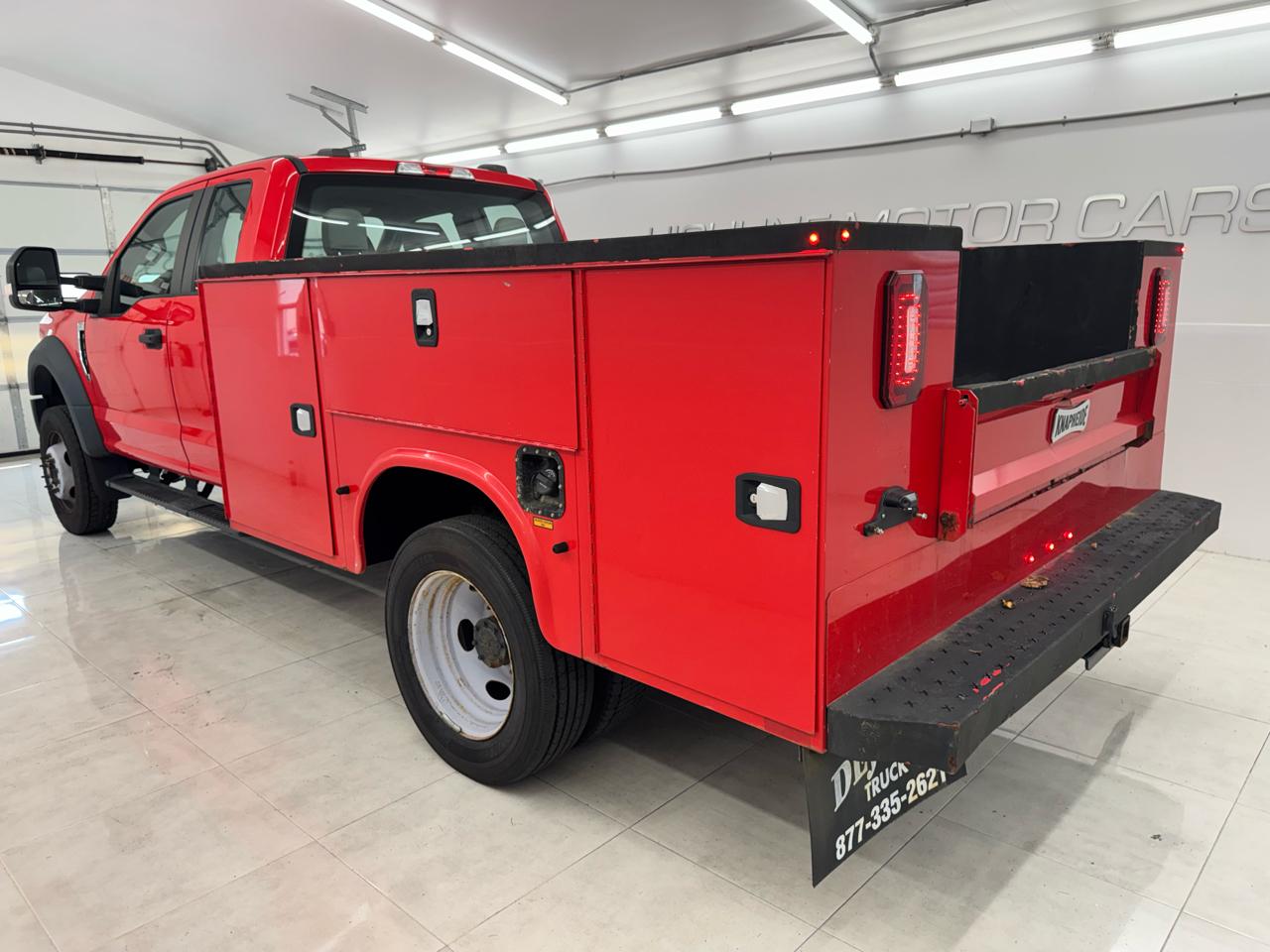 Ford Super Duty F-550 DRW Lariat 4WD SuperCab 168" WB 60" CA 2021