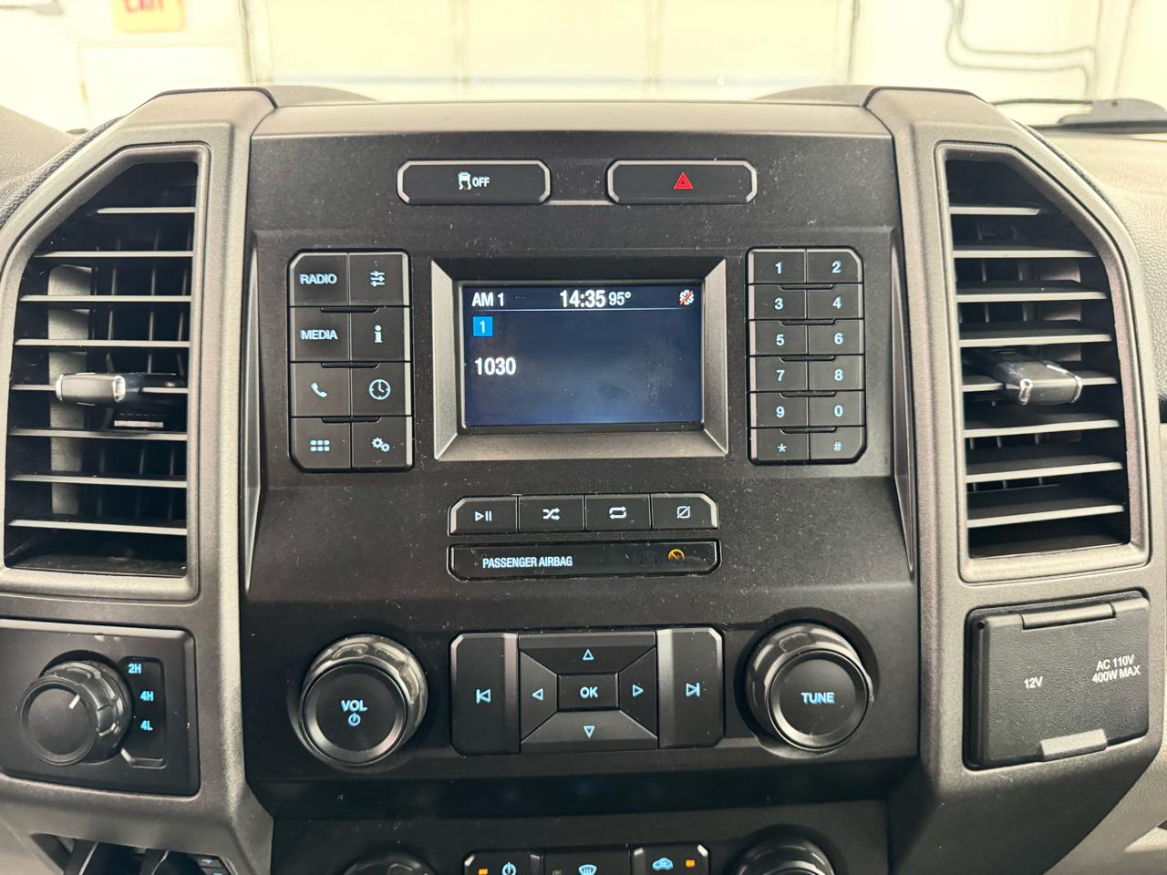 Ford Super Duty F-550 DRW Lariat 4WD SuperCab 168" WB 60" CA 2021