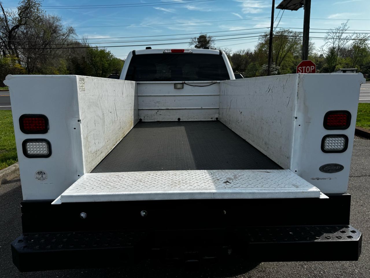 Ford Super Duty F-350 SRW XLT 4WD Reg Cab 8' Box 2022