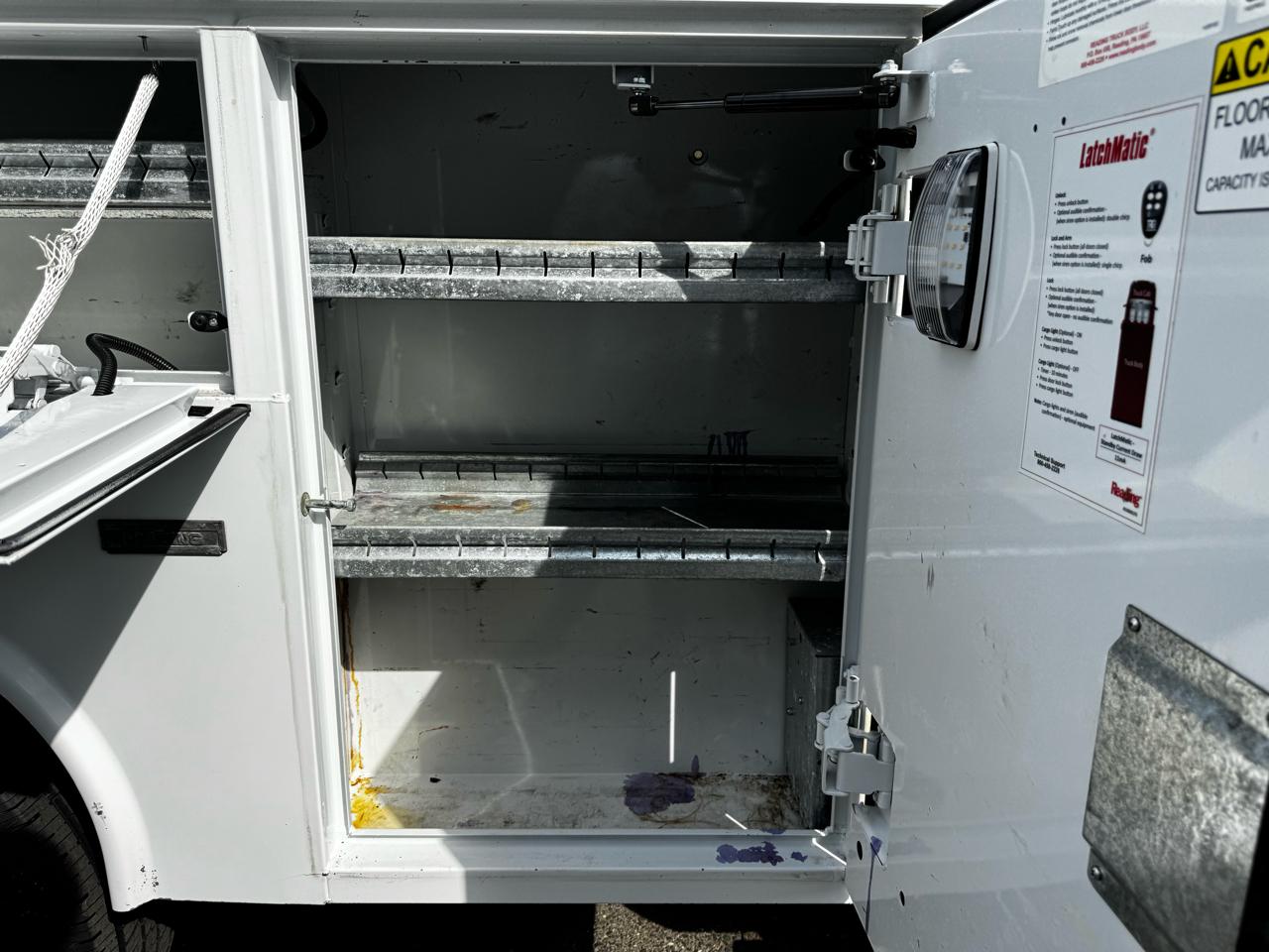 Ford Super Duty F-350 SRW XLT 4WD Reg Cab 8' Box 2022