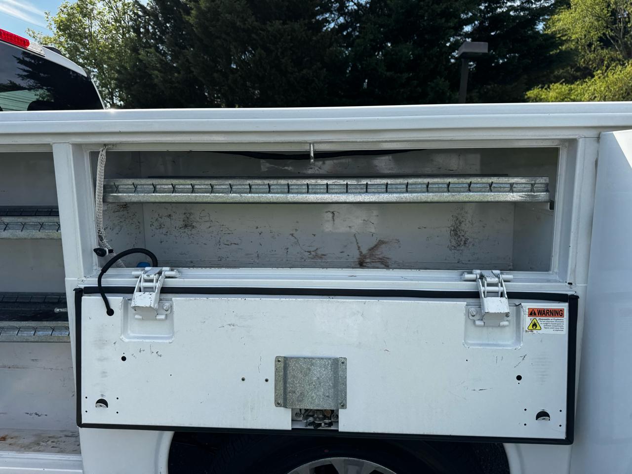 Ford Super Duty F-350 SRW XLT 4WD Reg Cab 8' Box 2022