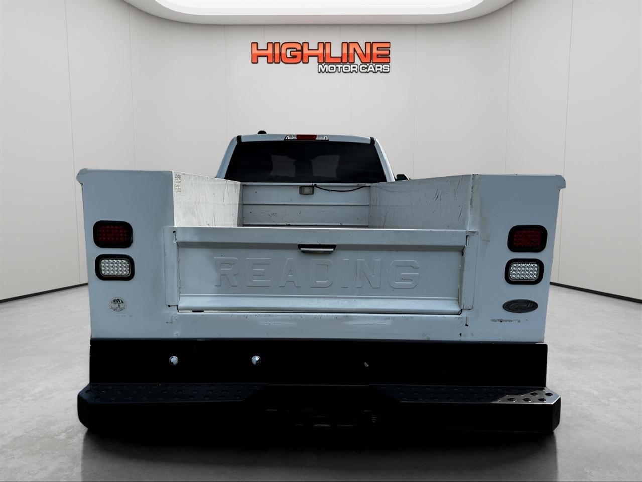 Ford Super Duty F-350 SRW XLT 4WD Reg Cab 8' Box 2022