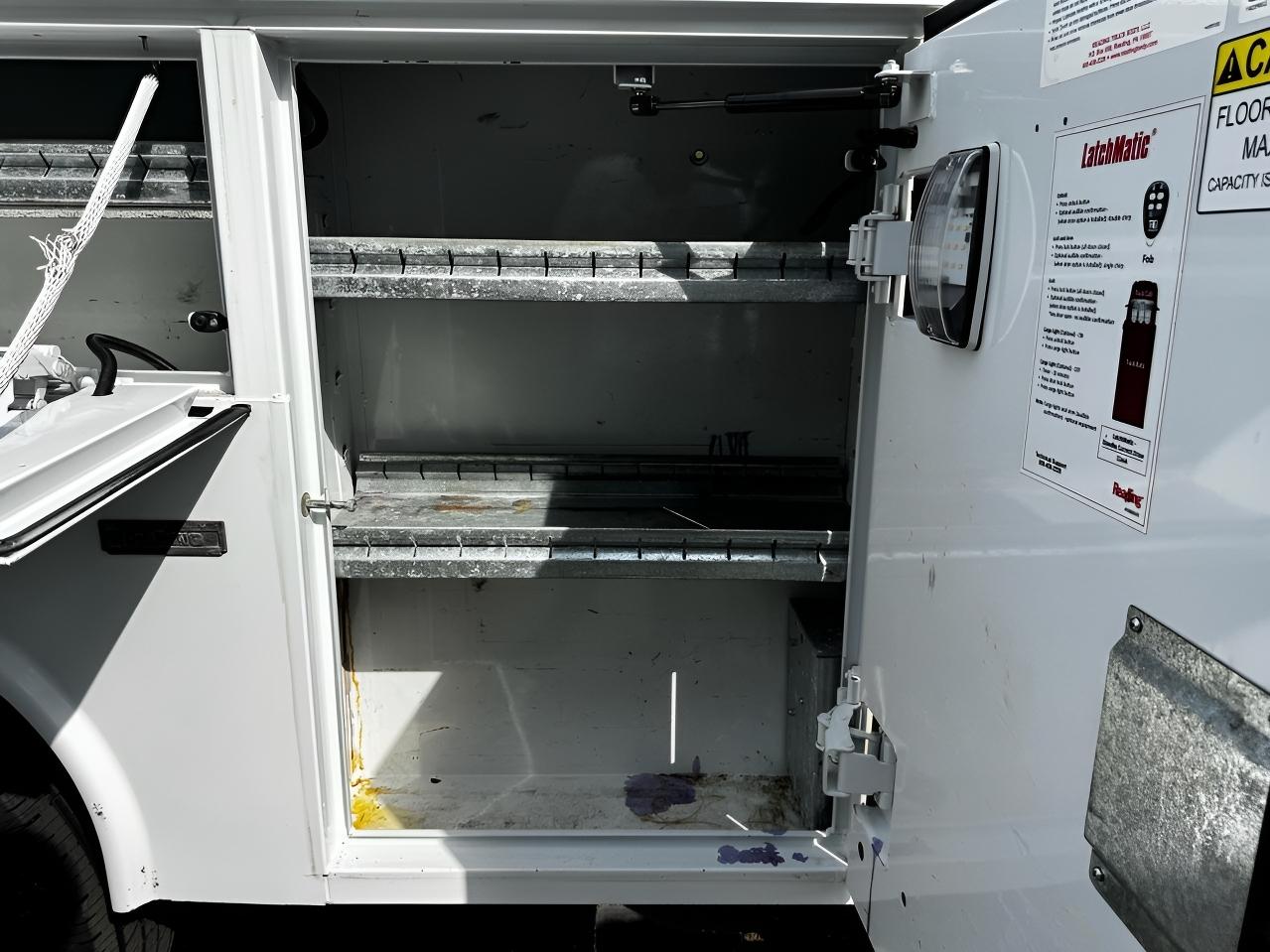 Ford Super Duty F-350 SRW XLT 4WD Reg Cab 8' Box 2022