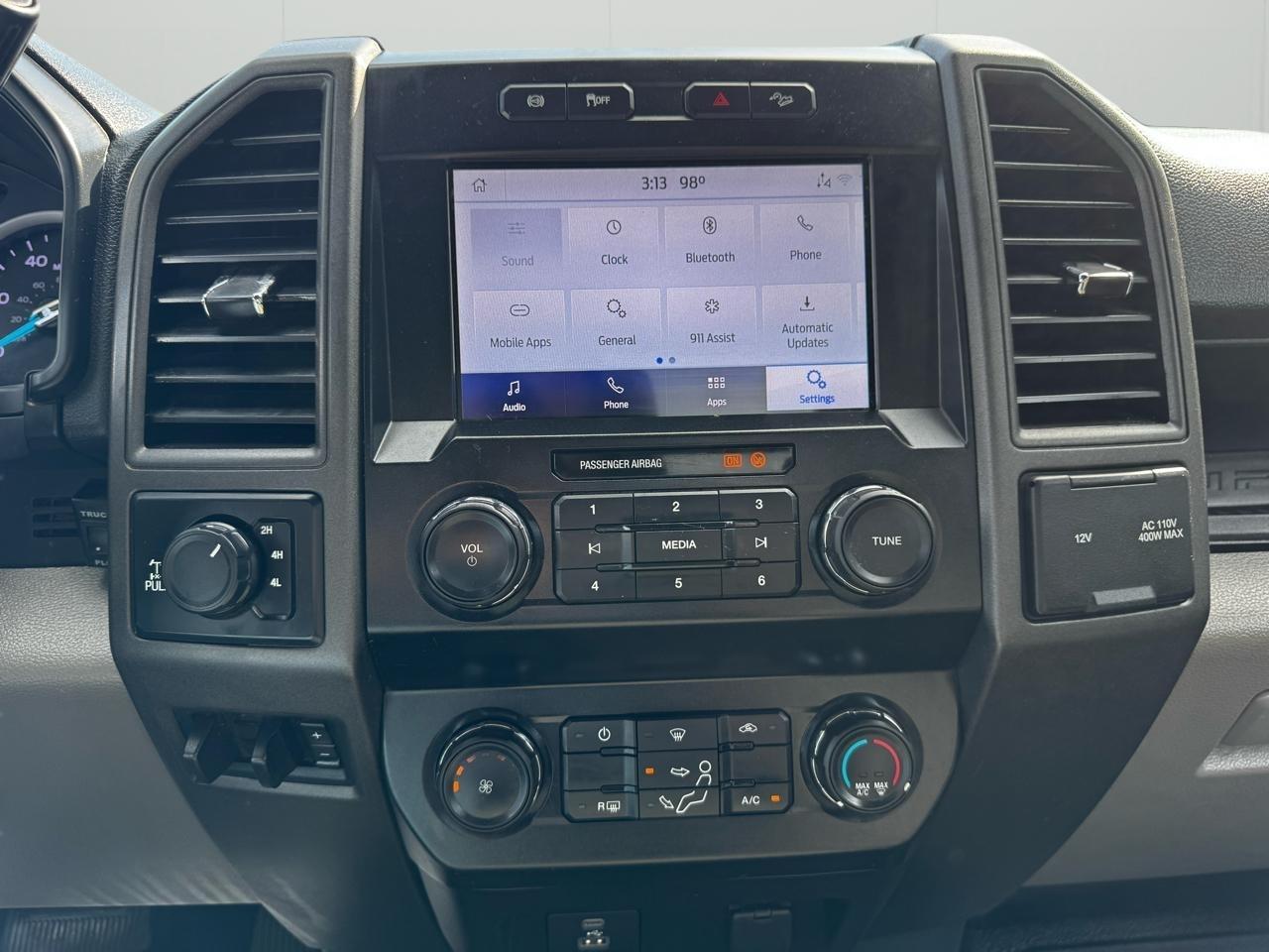 Ford Super Duty F-350 SRW XLT 4WD Reg Cab 8' Box 2022