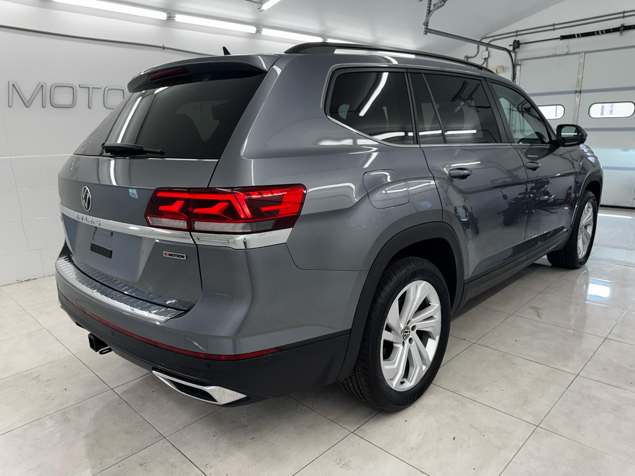 Volkswagen Atlas 3.6L V6 SE w/Technology 4MOTION 2022