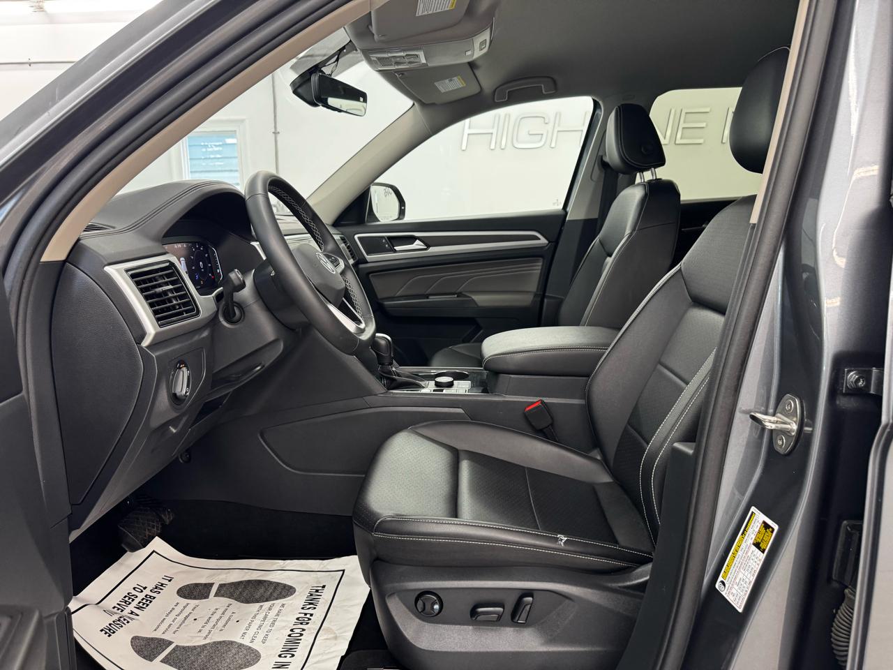 Volkswagen Atlas 3.6L V6 SE w/Technology 4MOTION 2022