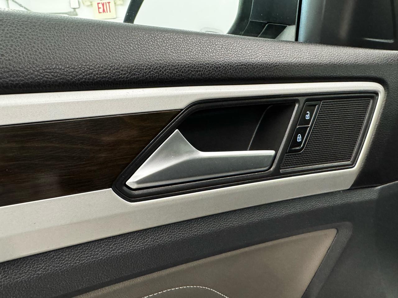 Volkswagen Atlas 3.6L V6 SE w/Technology 4MOTION 2022