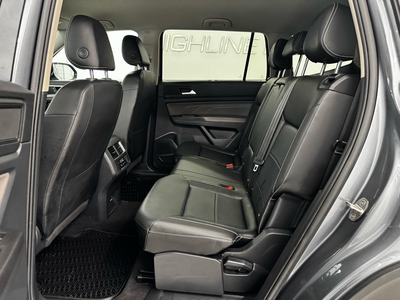 Volkswagen Atlas 3.6L V6 SE w/Technology 4MOTION 2022