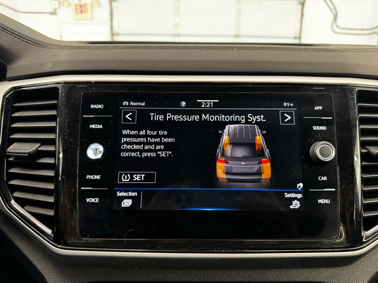 Volkswagen Atlas 3.6L V6 SE w/Technology 4MOTION 2022