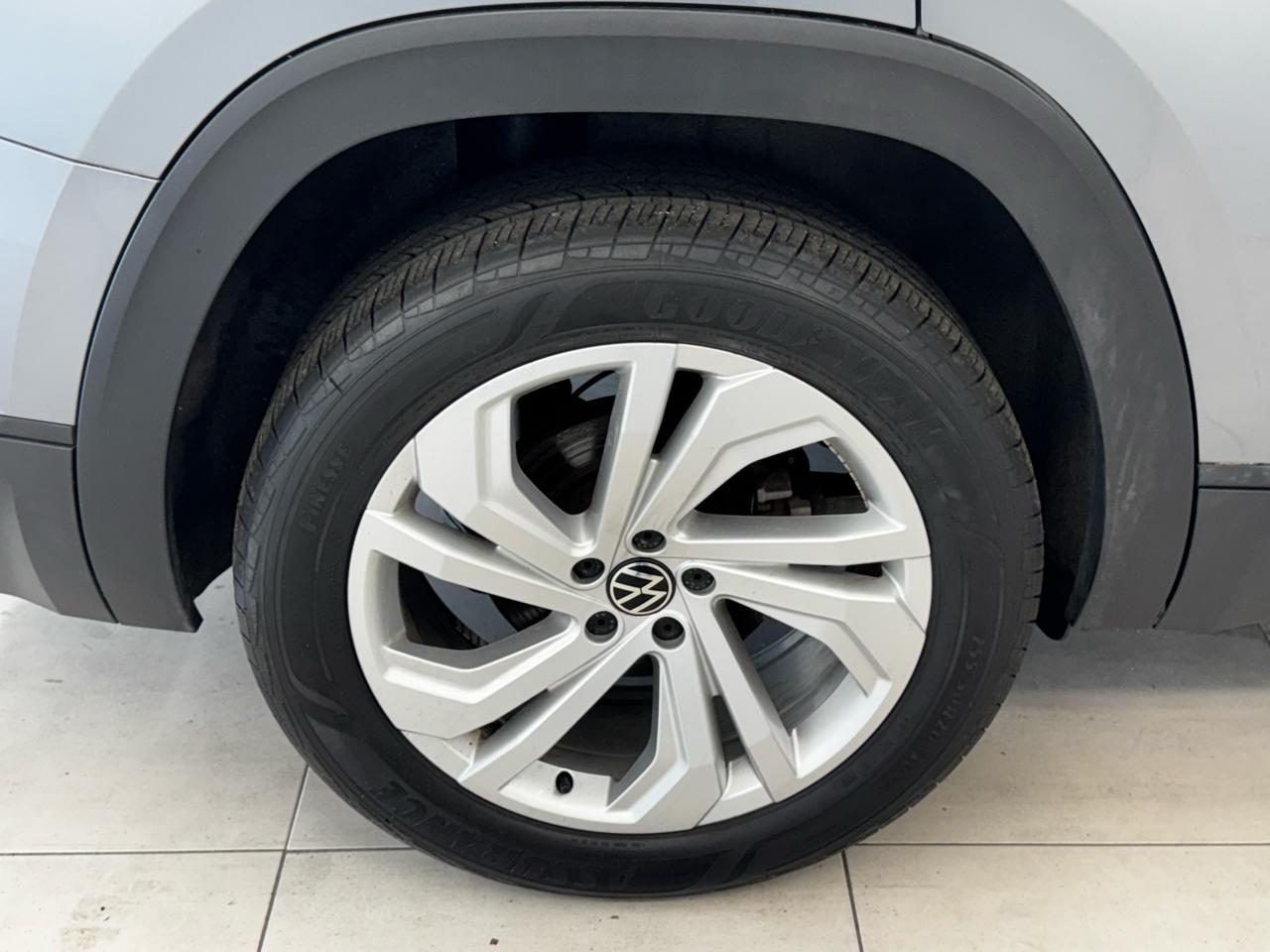 Volkswagen Atlas 3.6L V6 SE w/Technology 4MOTION 2022