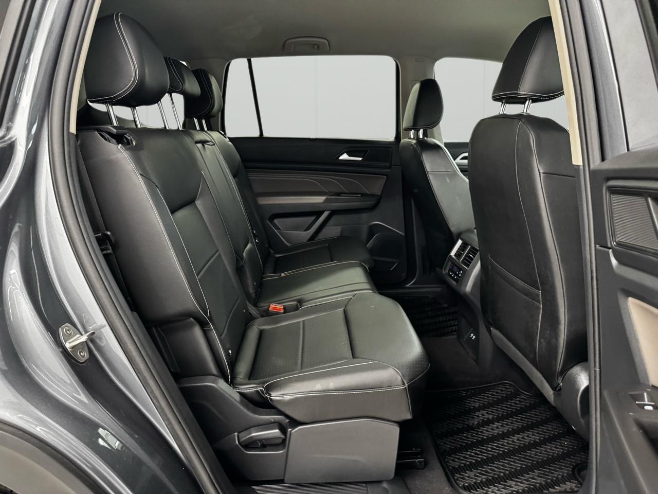 Volkswagen Atlas 3.6L V6 SE w/Technology 4MOTION 2022