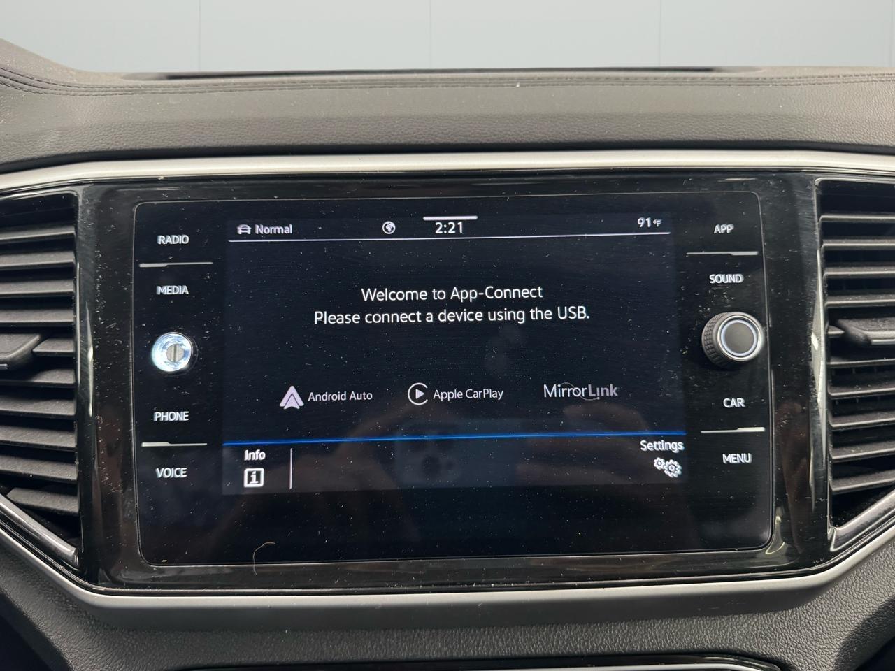 Volkswagen Atlas 3.6L V6 SE w/Technology 4MOTION 2022