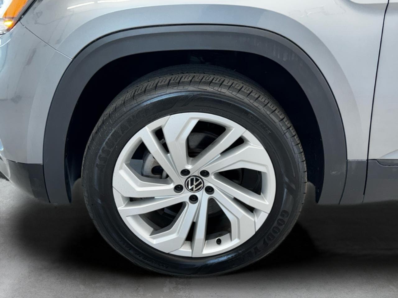 Volkswagen Atlas 3.6L V6 SE w/Technology 4MOTION 2022