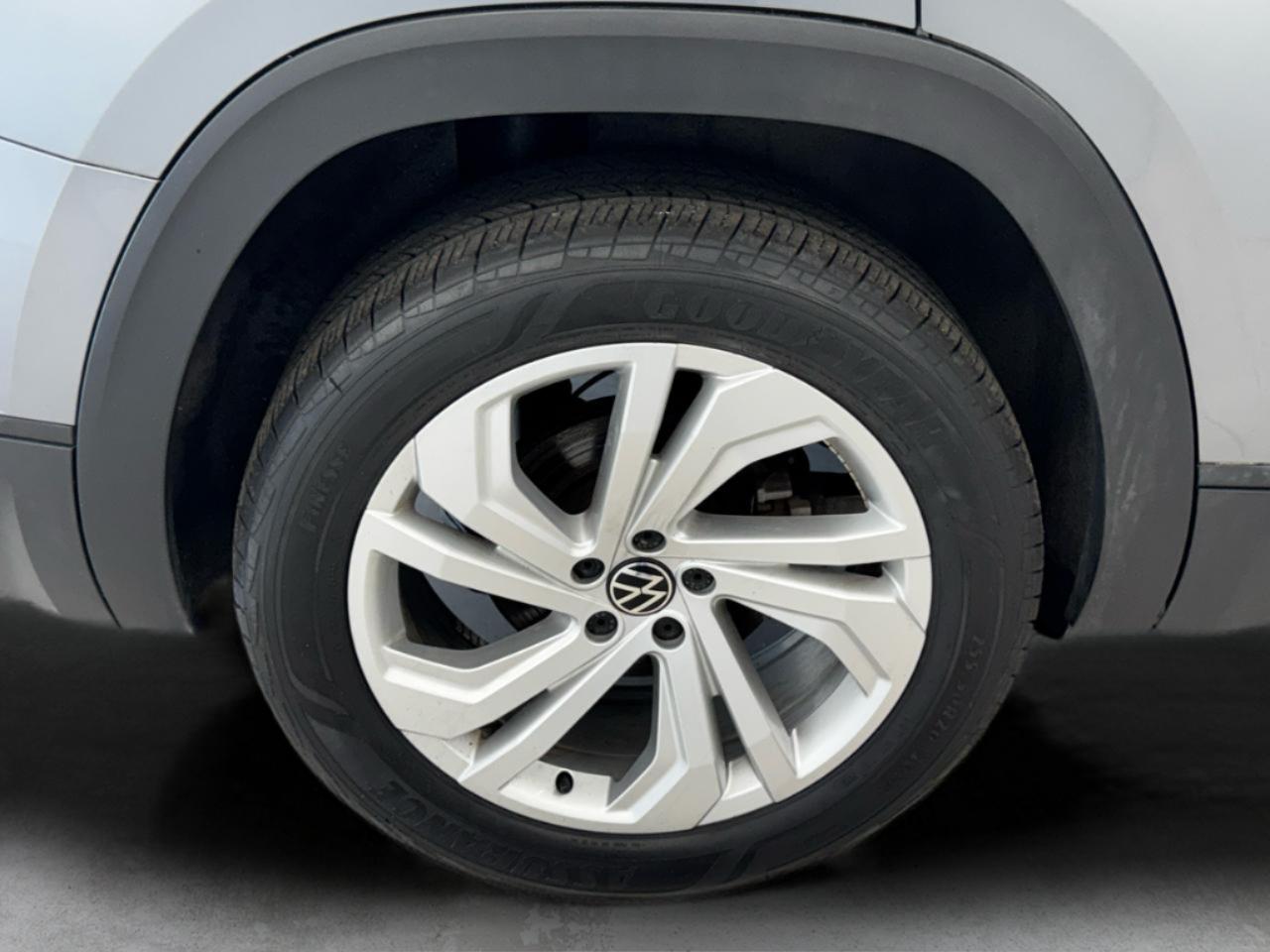 Volkswagen Atlas 3.6L V6 SE w/Technology 4MOTION 2022