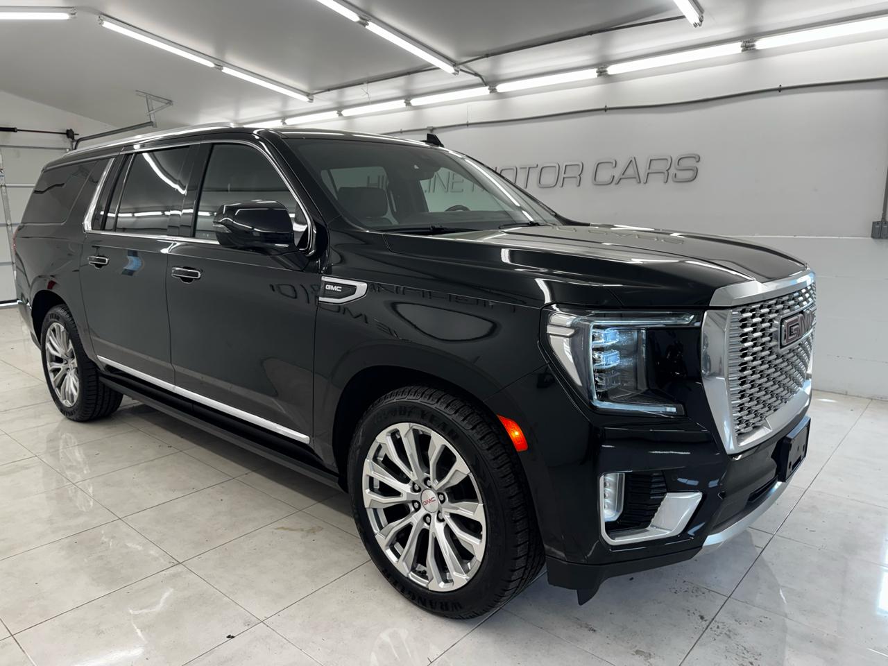 GMC Yukon XL 4WD 4dr Denali 2022