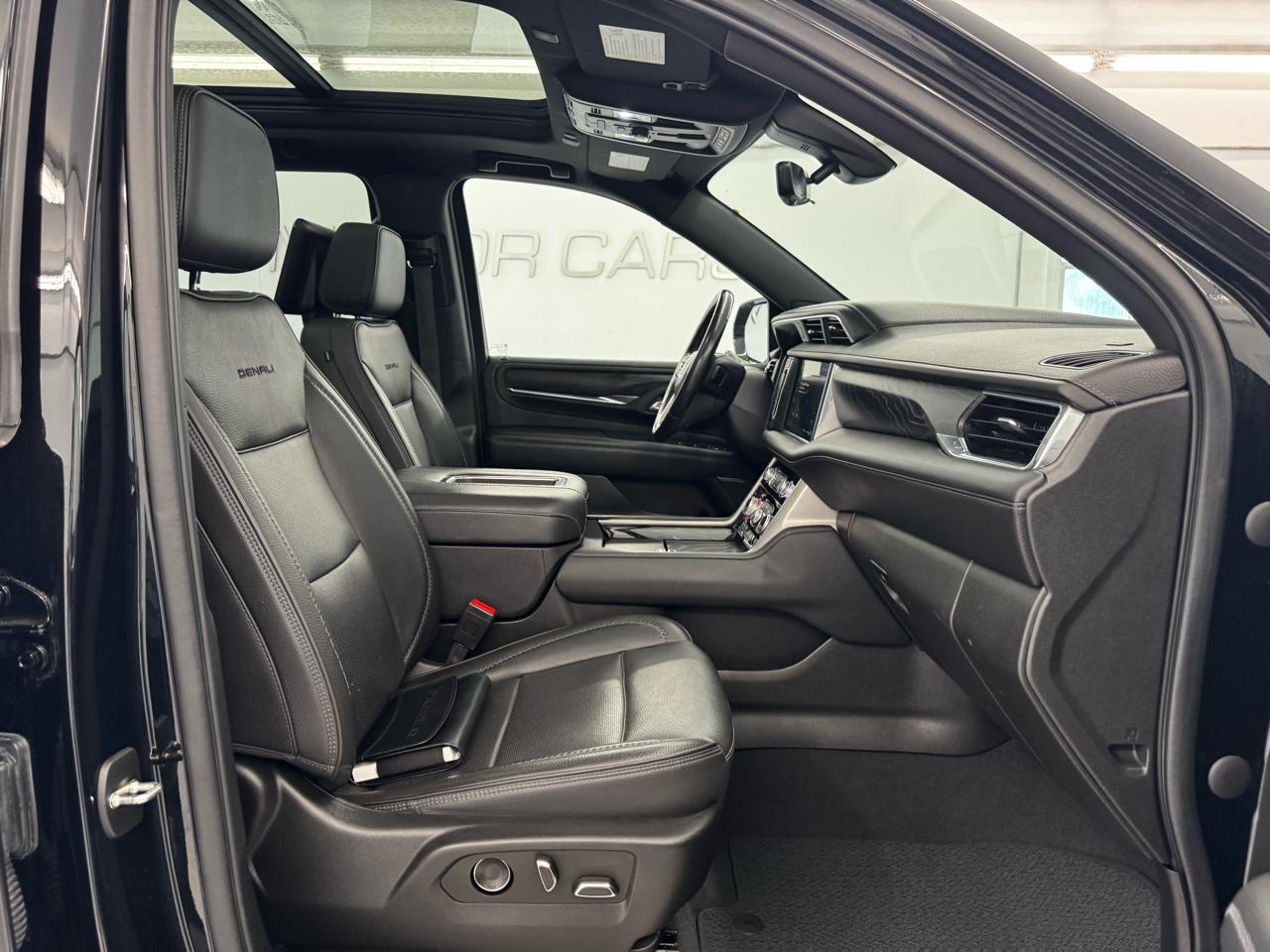 GMC Yukon XL 4WD 4dr Denali 2022